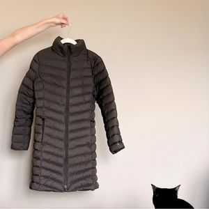 Patagonia Womens Small Down Parka. Barely Worn. Very warm. Cat not for sale ;)